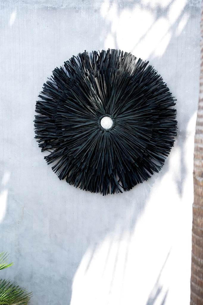 Die Raffia "Juju" Wanddekoration - Schwarz