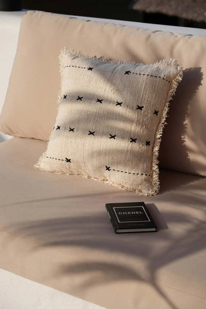 The French Kiss Cushion Cover - Black Natural