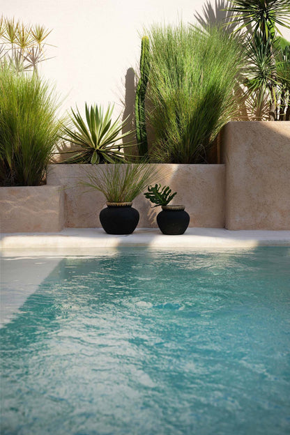 The "Styly" Vase - Black Natural - S