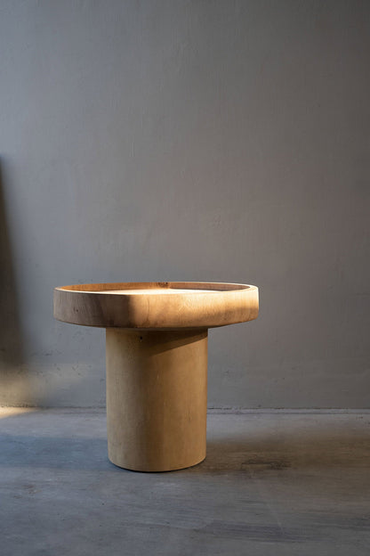 The "Chimborazo" Side Table - Natural