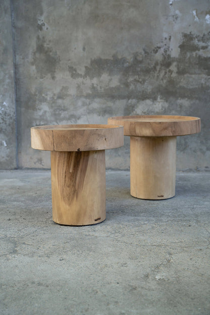 The "Chimborazo" Side Table - Natural
