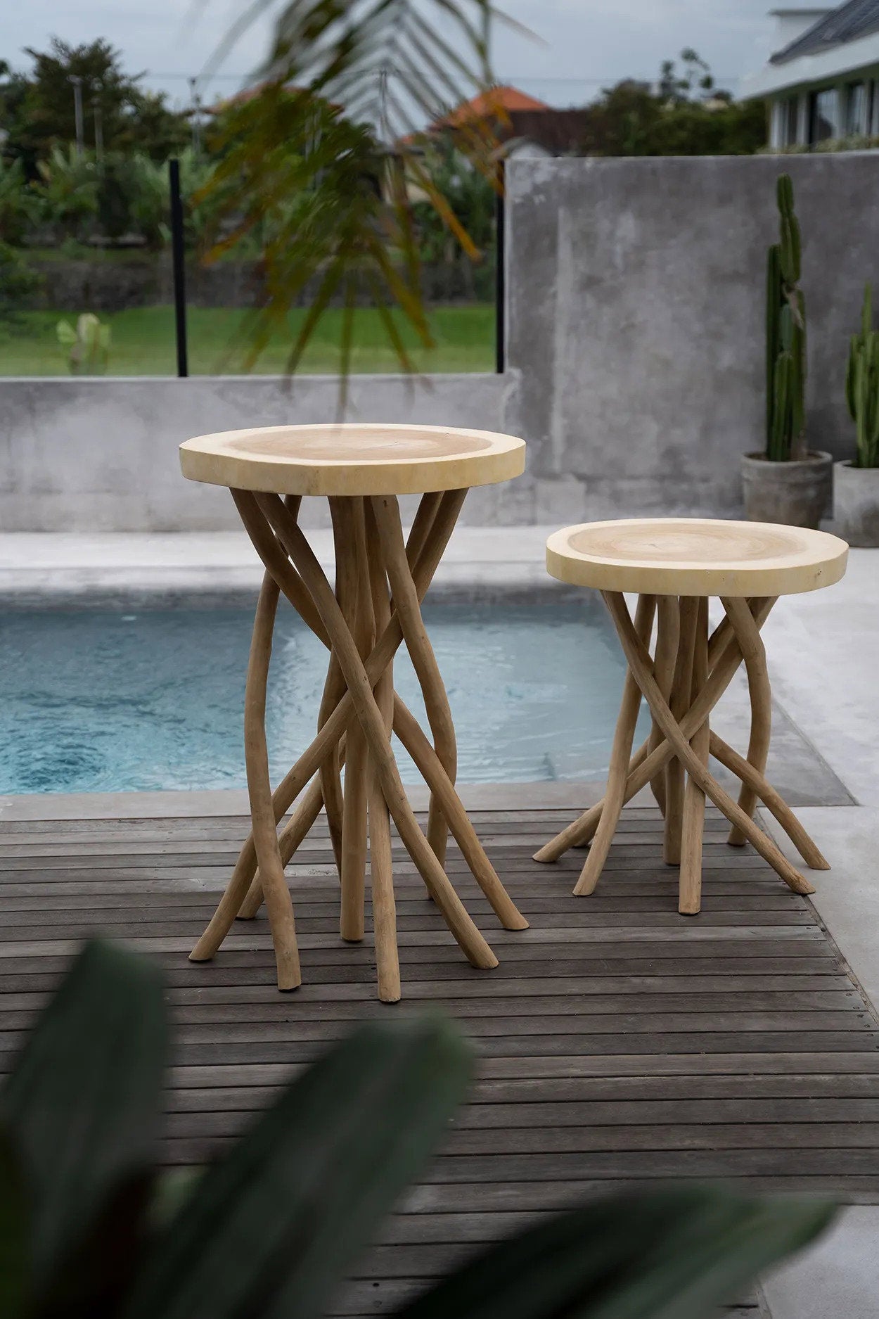 The "Gili" Side Table