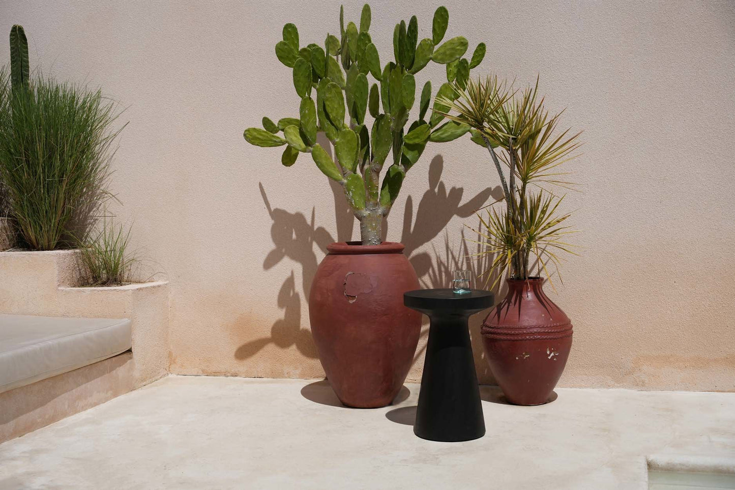 Mesa auxiliar "Fiji" - Negra