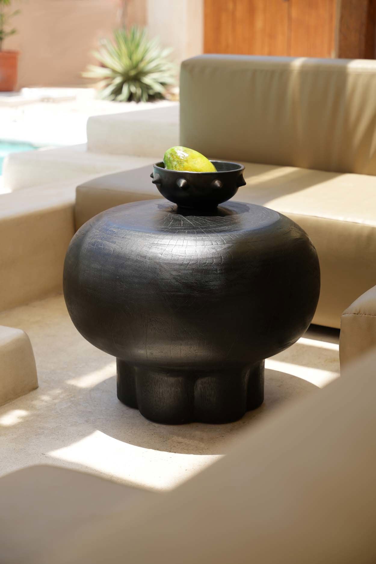 Mesa baja "Tutup" - Negra