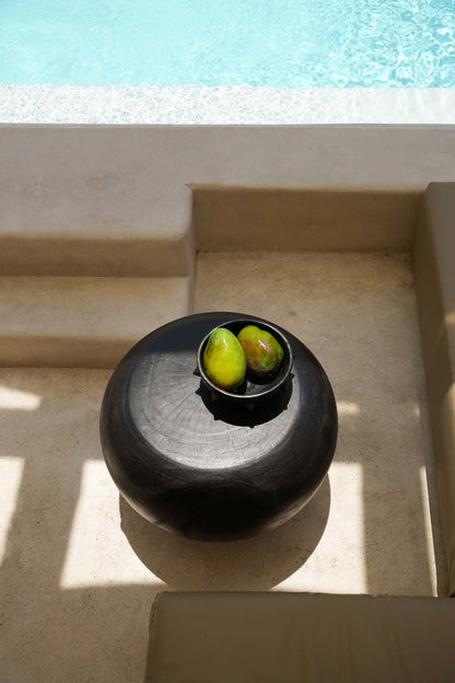 Mesa baja "Tutup" - Negra