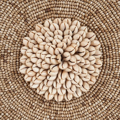 Die Muschel "Guadeloupe" auf Ständer - Naturweiß